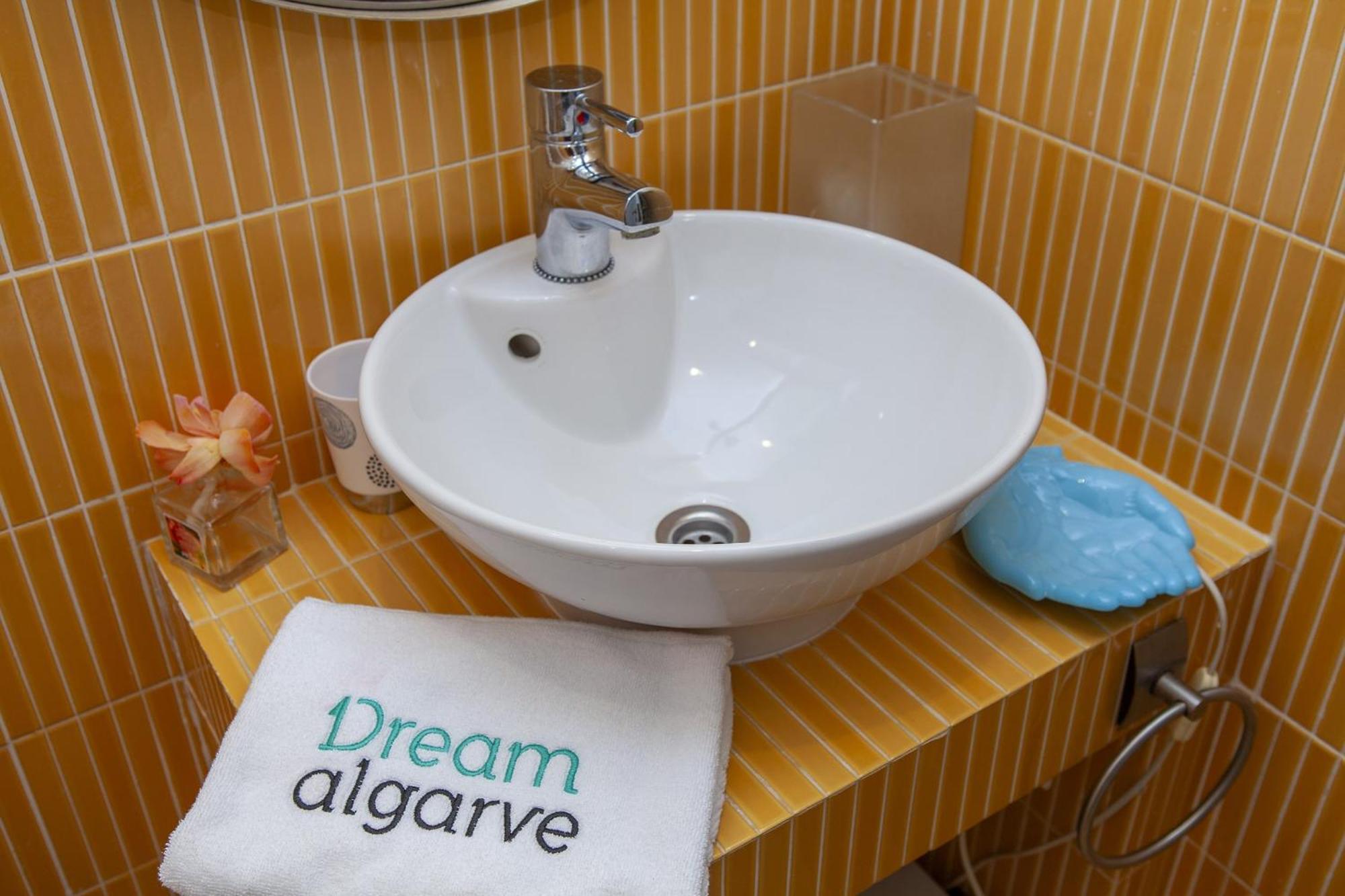 C22 - Beco Do Poco Beach Townhouse In Praia Da Luz Zewnętrze zdjęcie